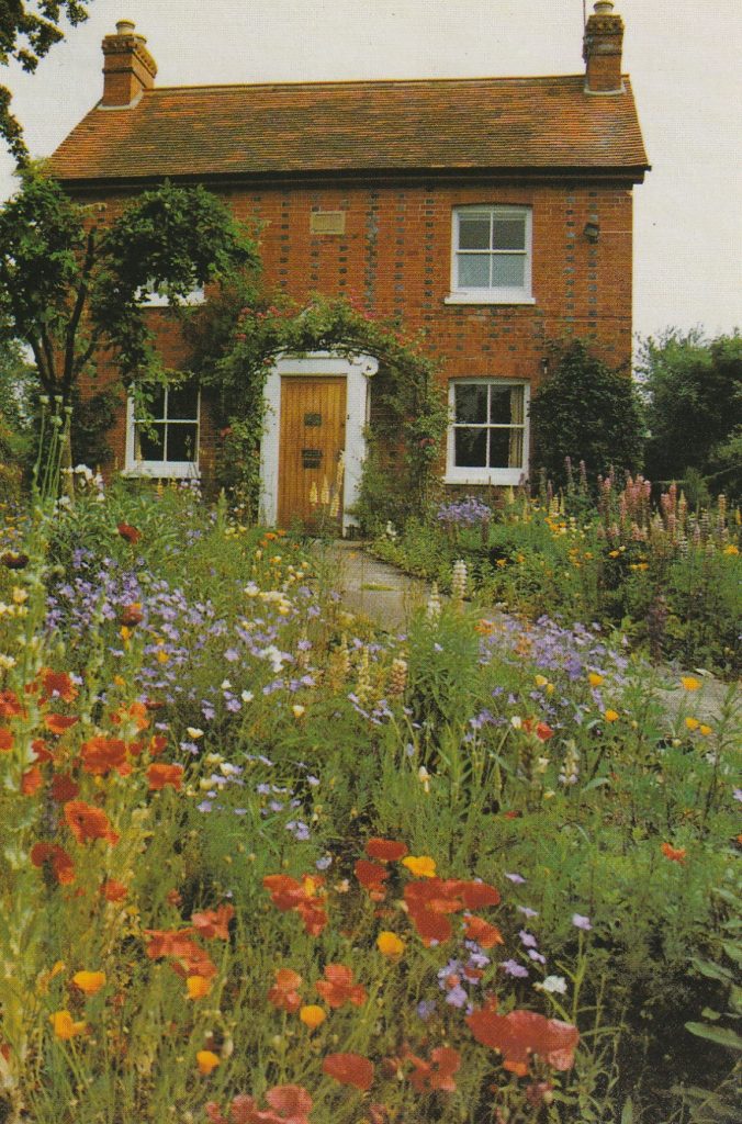 Dr. Bach Centre, Mount Vernon, Sotwell, Wallingford, Oxon., England
Photograph by Judy Howard